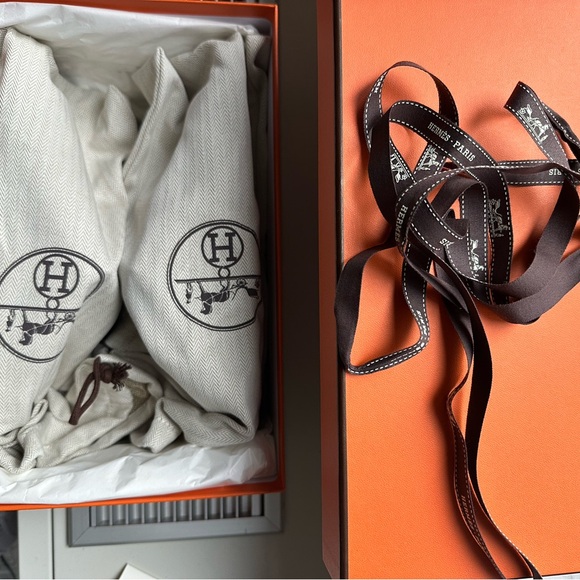 Hermes Authentic Chypre sandals in calfskin Women’s size 37 in Nude color - Picture 8 of 8